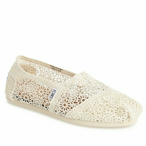toms natural moroccan crochet